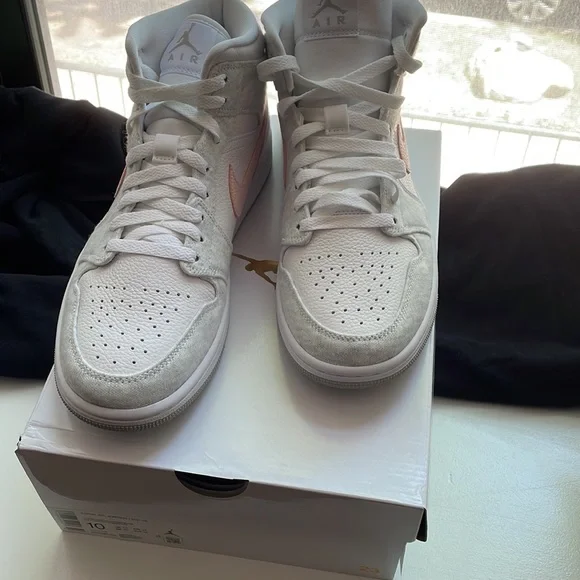 Air Jordan 1 mid SE - Picture 2 of 6